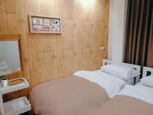 Twin Room with Shared Bathroom