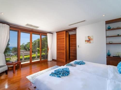 Villa with Sea View