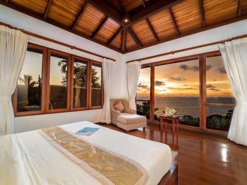 Villa with Sea View