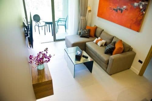Apartment with Garden View