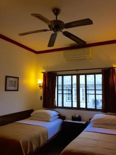 Standard Twin Room