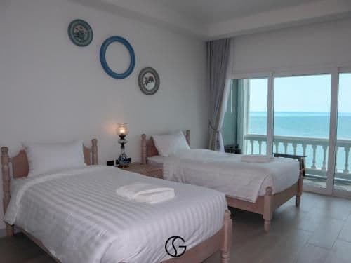 Deluxe Twin Room with Sea View