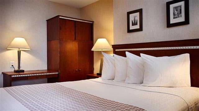 DOUBLE QUEEN SIZE BED