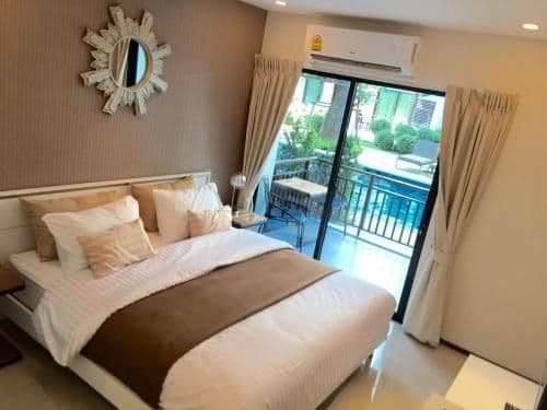 Studio Apartment