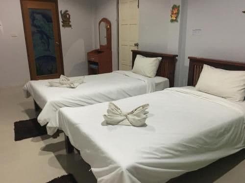 Standard Twin Room with Sofa