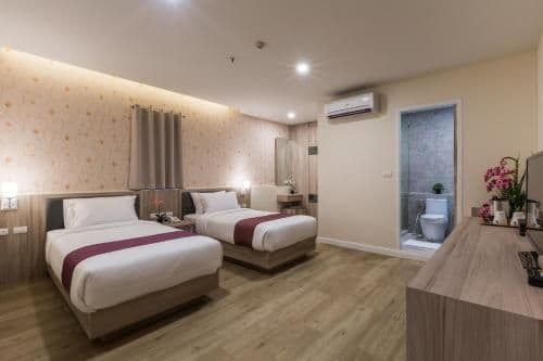 Deluxe Twin Room