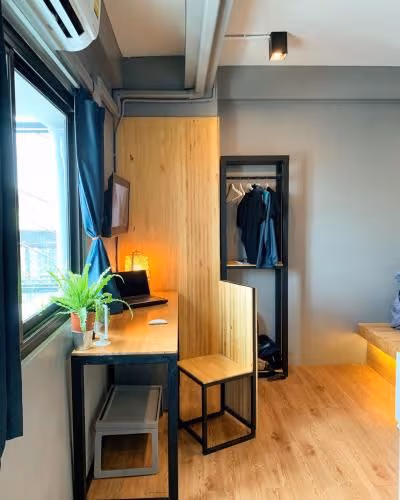 Deluxe King Room