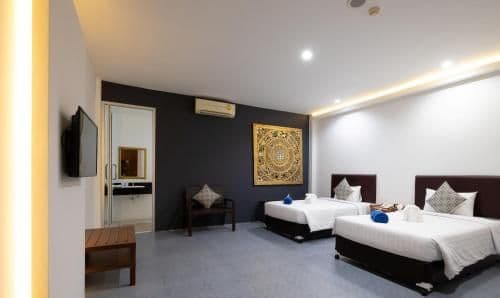 Studio Apartment