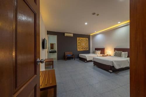 Triple Room with Bath
