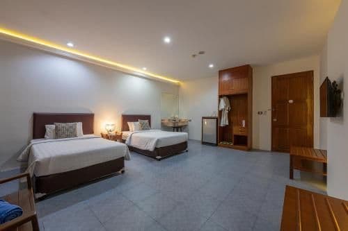 Triple Room with Bath