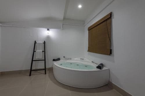 Triple Room with Bath