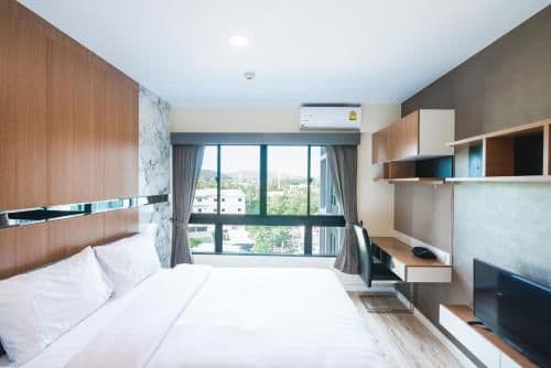 Queen Room with Balcony