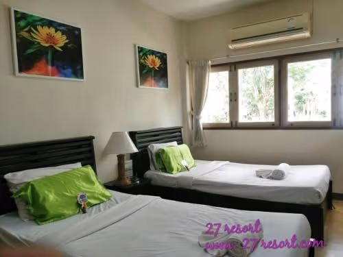 Standard Twin Room
