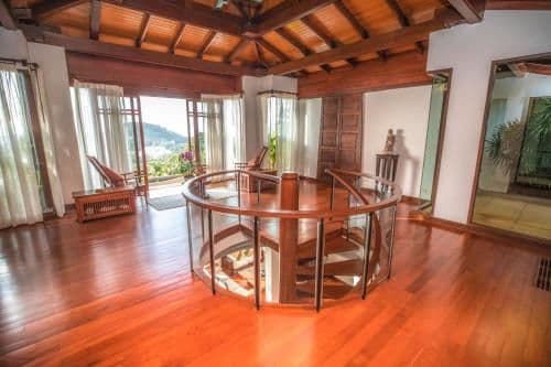 Villa with Sea View