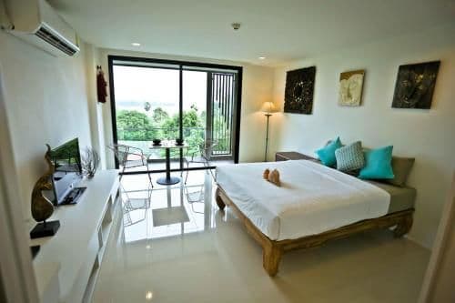 Studio Apartment with Sea View