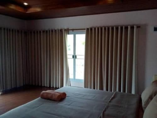 One-Bedroom Bungalow