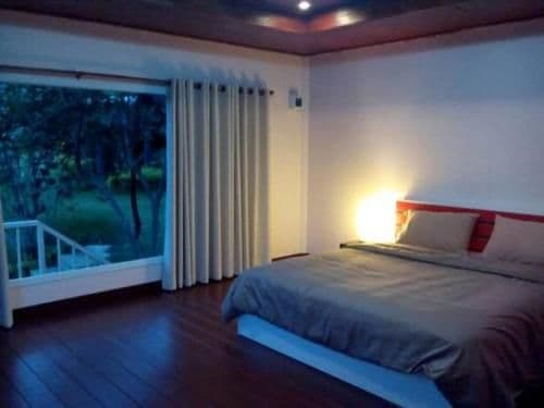 One-Bedroom Bungalow