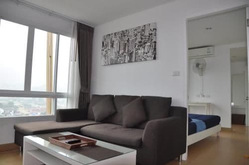 Two-Bedroom Apartment with Mountain View