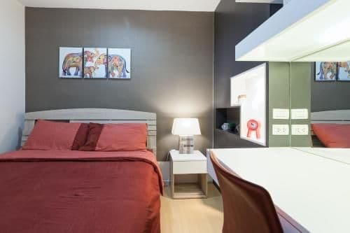Two-Bedroom Apartment with Mountain View