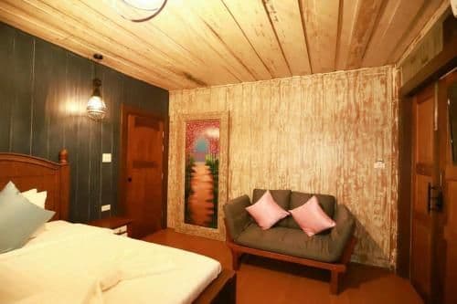 Deluxe Double or Twin Room with Mountain View