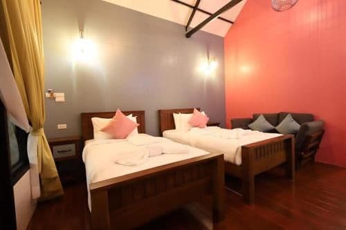 Double or Twin Room with Mountain View