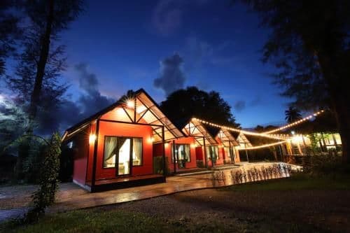 Deluxe Double or Twin Room with Mountain View
