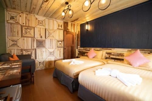 Deluxe Double or Twin Room with Mountain View