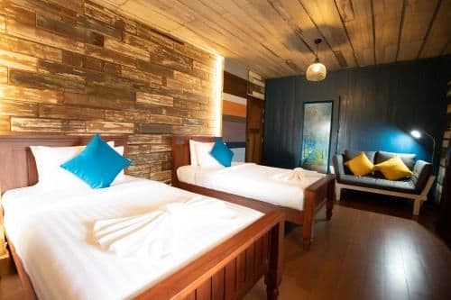 Deluxe Double or Twin Room with Mountain View