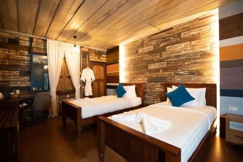Deluxe Double or Twin Room with Mountain View