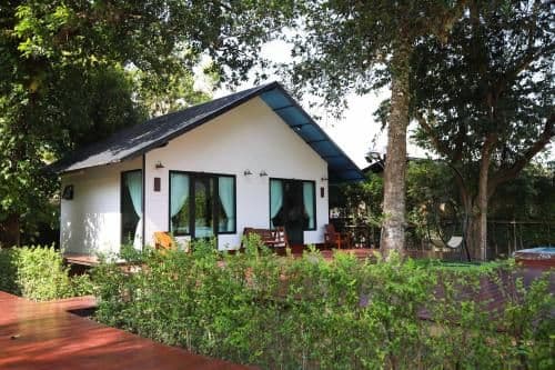 Deluxe Double or Twin Room with Mountain View