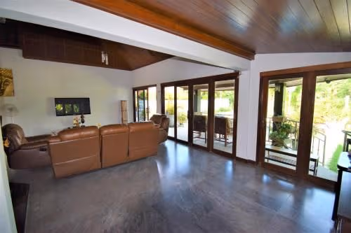 Deluxe Villa