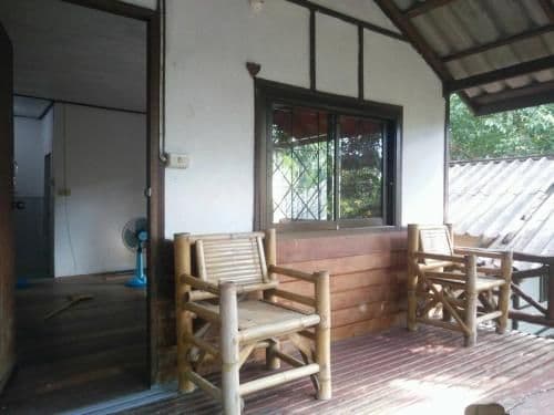 Bungalow with Garden View