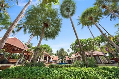 Villa - Beach Front
