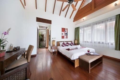 Villa - Beach Front