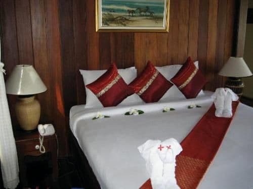 Villa (2 Adults)