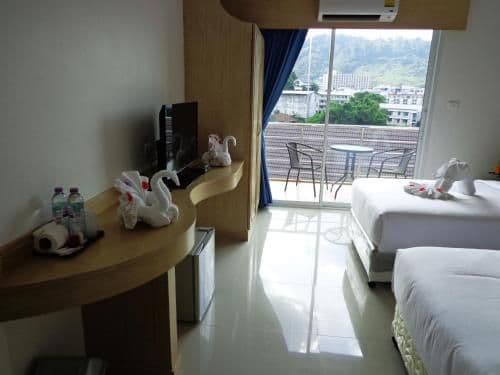 Deluxe Twin Room with Balcony