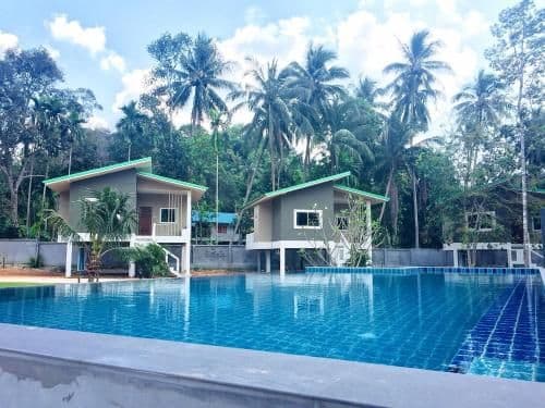 Deluxe Bungalow with Garden View
