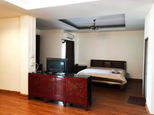 King Room with Balcony