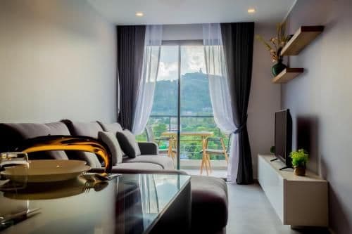 Deluxe Apartment