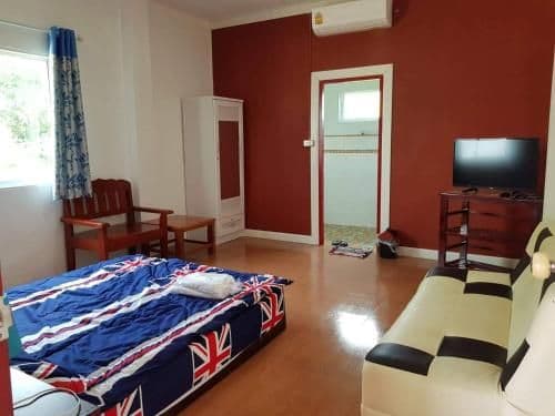 Deluxe Queen Room