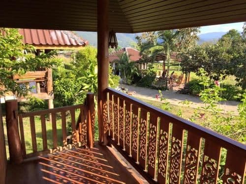 Bungalow with Garden View