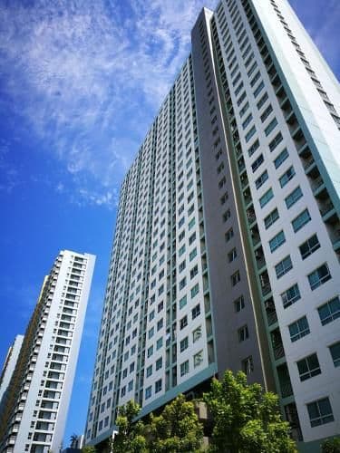 Lumpini Apartment