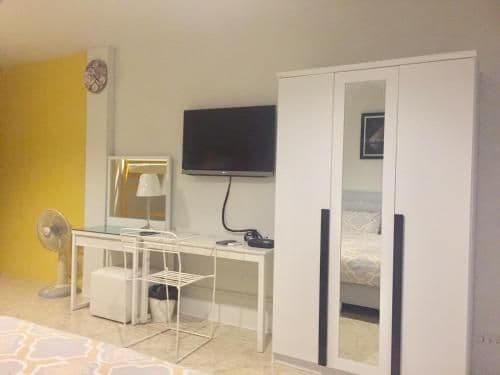 Twin Room with Shared Bathroom