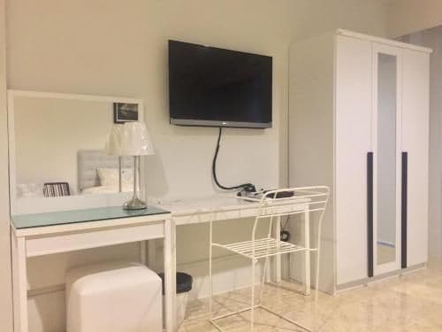 Twin Room with Shared Bathroom