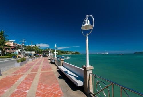 Studio Ocean front partial seaview/pool view