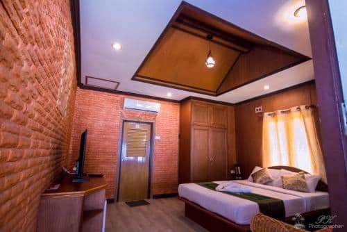 Bungalow with Sea View - Plub Plueng