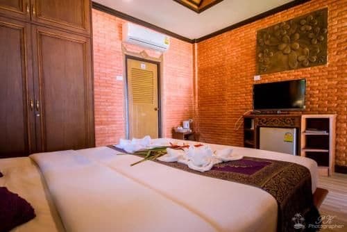 Bungalow with Sea View - Plub Plueng