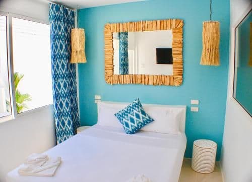 Deluxe Double Room with Side Sea View