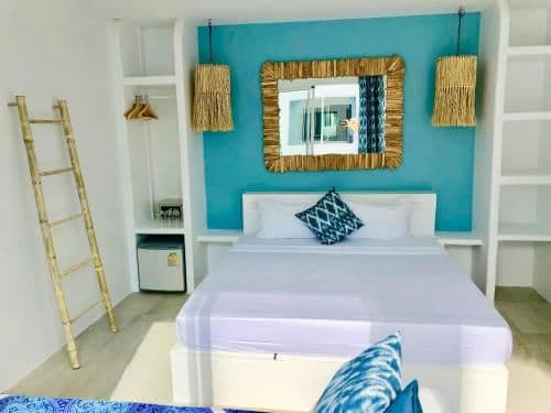 Junior Suite with Pool View