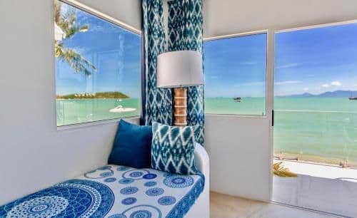 Villa - Beach Front